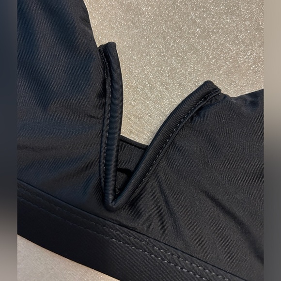 NWOT SHEIN Bikini Top - Picture 3 of 5